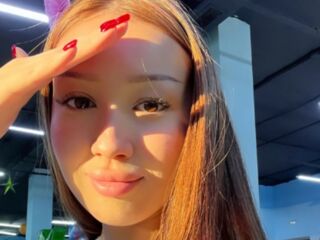 camgirl masturbating with dildo LucyAurexia