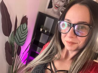 chatrubate cam girl picture LyannaAna