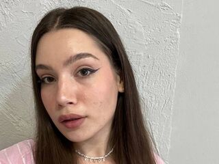naughty cam girl picture LynnLee
