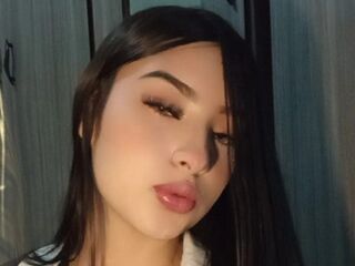 camwhore video MadelynFabbro