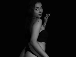 free webcam photo MaraLewiski
