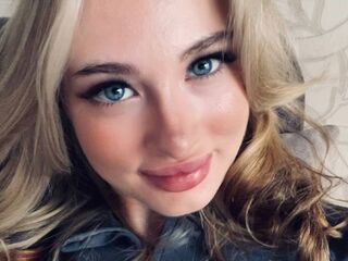cam girl masturbating with sextoy MeghanHickory