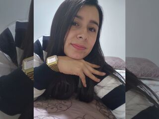 naughty camgirl masturbating with dildo MelisaBlom