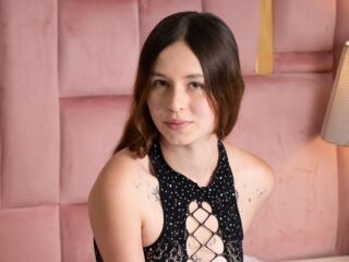 girl webcam MellanieCollins