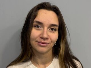 webcam girl chatroom MelodySol