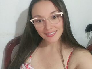 naked camgirl photo MelyAustin