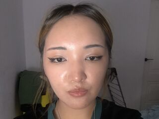 hot striptease webcam MiaChinessa