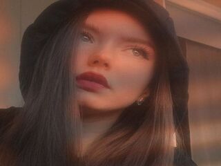 webcam girl MilaLyra