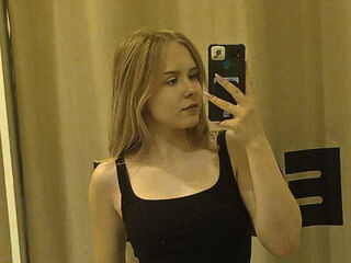 shower sex webcam MolliMcDaniel