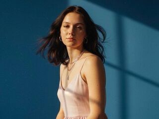 fingering girl MolliePoydras