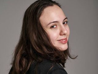 girl cam free MonaStout