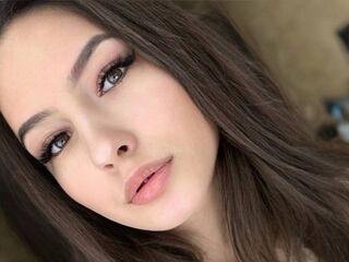 naughty cam girl masturbating with dildo NeldaGoffin