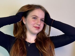 camslut topless NilaBudy