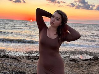 hot cam girl fingering shaved pussy PamilaFlower