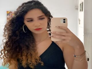camgirl chatroom PattieWilson