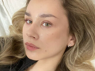 striptease cam RoxanePoire