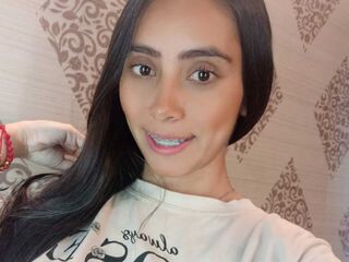 cam girl showing tits ScarletBarker