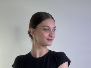 closeup webcam SharikaWigington