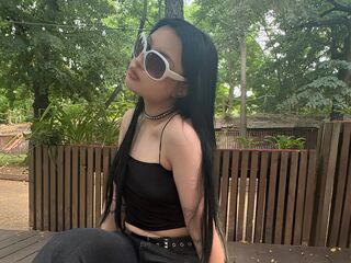 hot strip tease webcam ShemikaGnerre