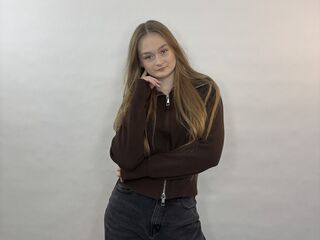 cam slut video chat SigneKeatley