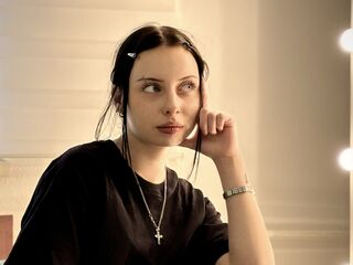 live cam girl picture SilviaTieken