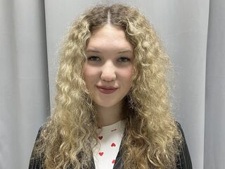 fingering cam girl picture SueHolt