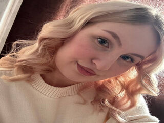 naked girl with cam fingering SusanRivers