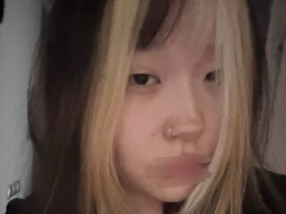 cam girl playing with sextoy SusannaNicolls