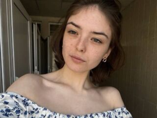 hot cam girl masturbating with dildo UshaSolgovic