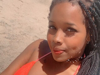 cam girl playing with vibrator VanesaEbony