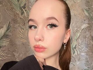 naked girl with webcam masturbating with vibrator VelvetForst
