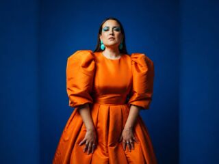 hot strip tease web cam VivianaGrays