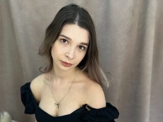 naked girl with webcam masturbating with dildo WandaHearing