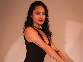 naughty camwhore ZelynNoir