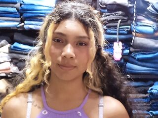 camgirl chatroom ZoeFletcher
