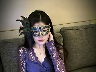 camwhore fingering pussy lisas